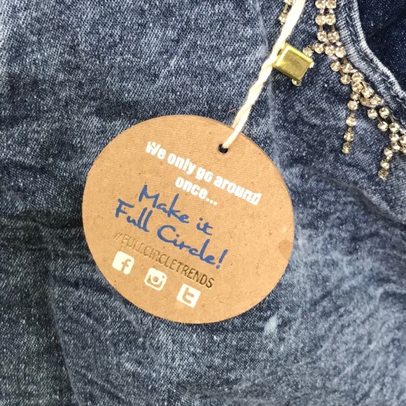 NWT Jolie & Joy Jeans by FCT Denim Distressed Bling Frayed Hem Jean Shorts 1X - Picture 8 of 16